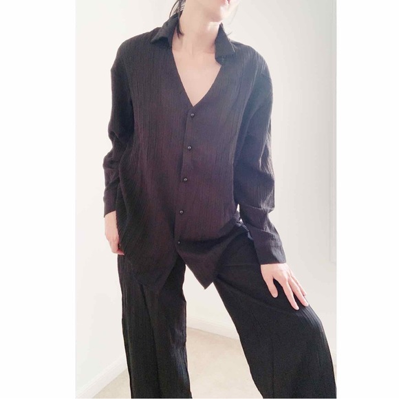 NEW BLACK PLISSE SHIRT AND FLARE PANTS SET - Picture 6 of 7
